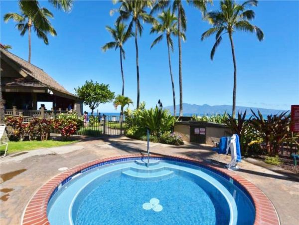 Oceanfront Kaanapali Vacation Condo One Bedroom