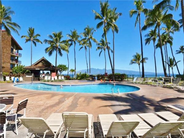Oceanfront Kaanapali Vacation Condo One Bedroom