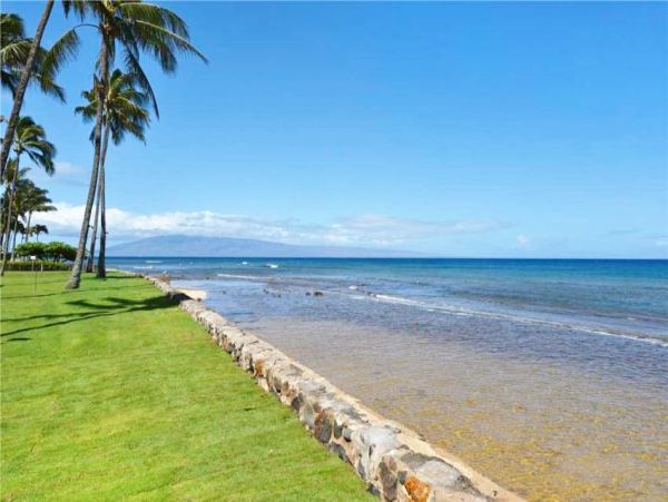 Oceanfront Kaanapali Vacation Condo One Bedroom