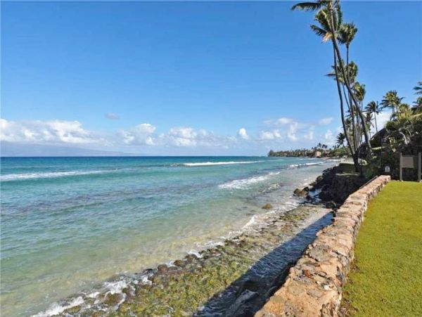 Oceanfront Kaanapali Vacation Condo One Bedroom