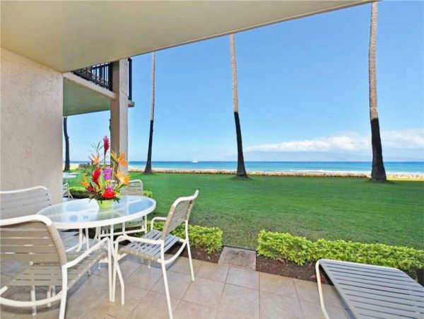 Oceanfront Kaanapali Vacation Condo One Bedroom