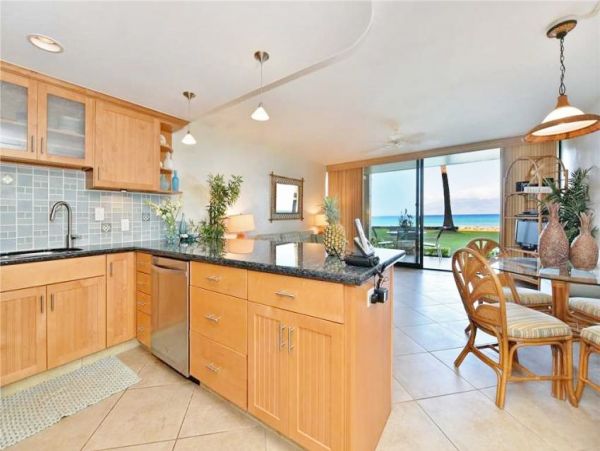 Oceanfront Kaanapali Vacation Condo One Bedroom