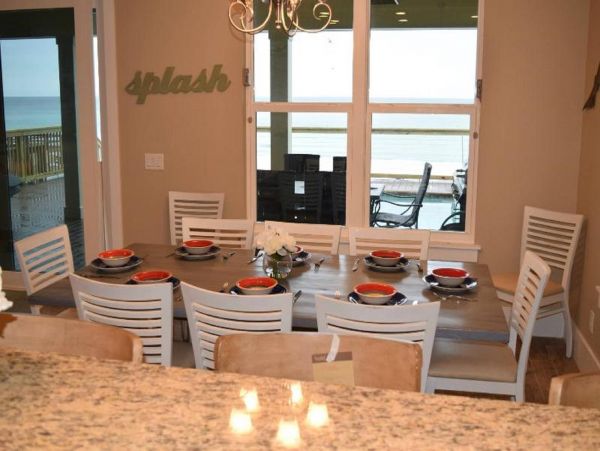 Beachfront Home with 6 Bedrooms Sleeps 22 Guests