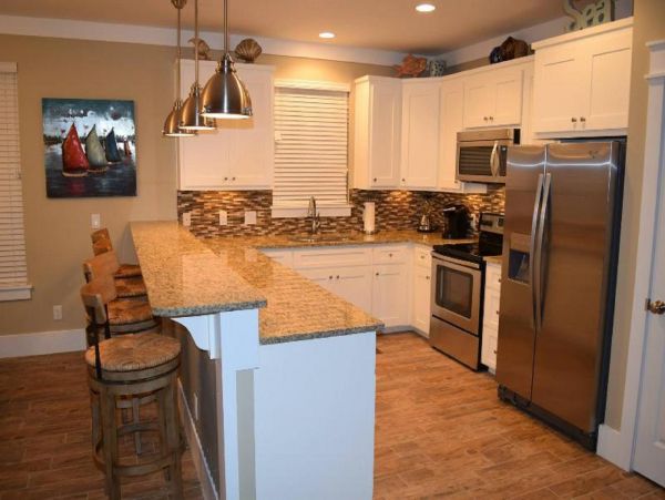 Beachfront Home with 6 Bedrooms Sleeps 22 Guests
