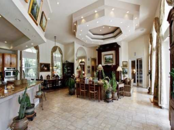 Pompano Beach Luxury Five Bedroom Villa