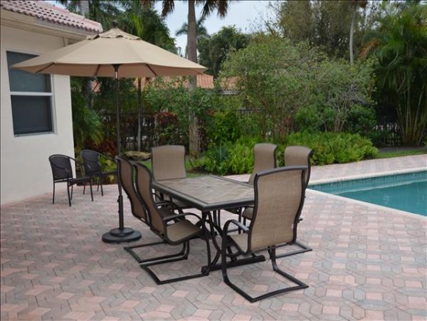 Pompano Beach Luxury Five Bedroom Villa