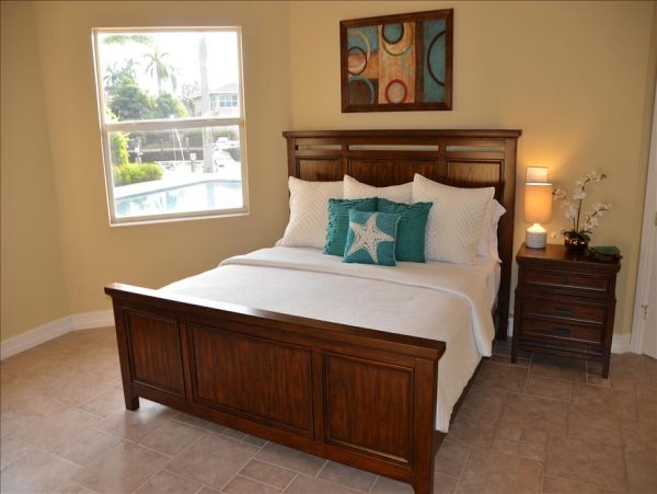 Pompano Beach Luxury Five Bedroom Villa