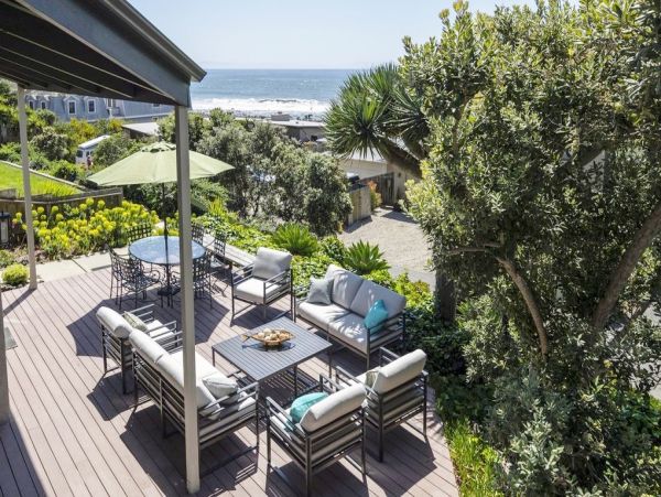 Carpinteria Vacation Home Sleeps 8 Just Steps To The Beach