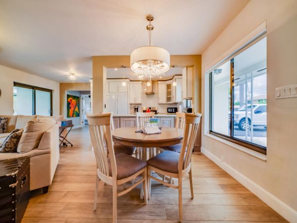 Fort Lauderdale Three Bedroom Pool Homes Sleeps 6