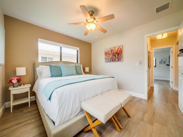 Fort Lauderdale Three Bedroom Pool Homes Sleeps 6