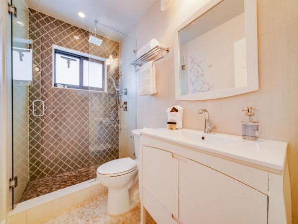 Fort Lauderdale Three Bedroom Pool Homes Sleeps 6
