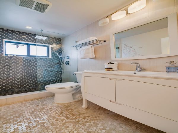 Fort Lauderdale Three Bedroom Pool Homes Sleeps 6