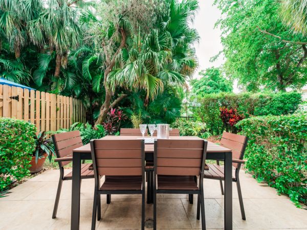 Deerfield Beach Townhome 3 blocks to beach
