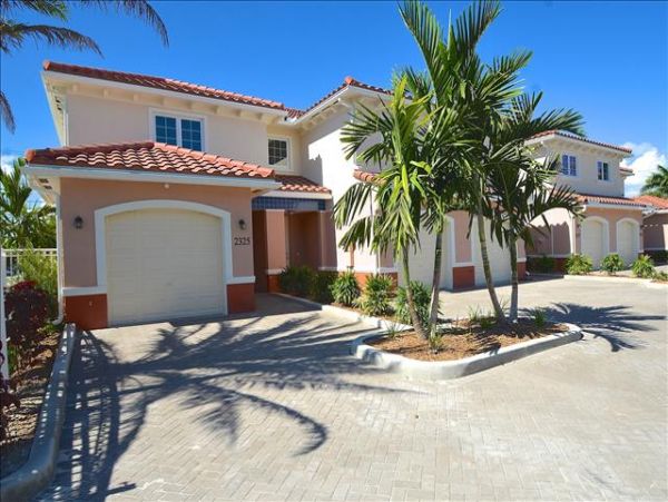 Luxury Boutique Resort Style Townhome