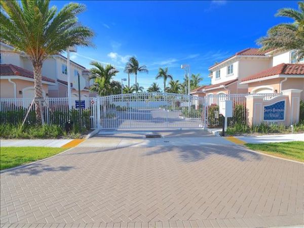 Luxury Boutique Resort Style Townhome