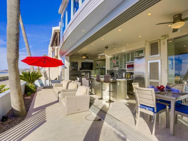Mission Beach Contemporary Beachfront Condo Ocean Views