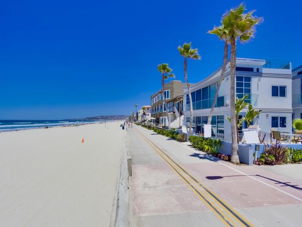 Mission Beach Contemporary Beachfront Condo Ocean Views