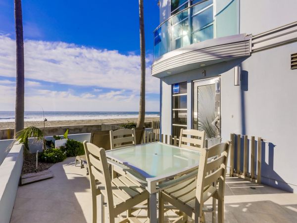 Mission Beach Contemporary Beachfront Condo Ocean Views