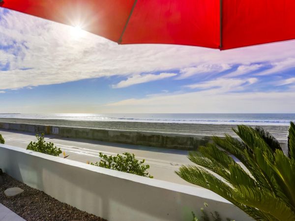 Mission Beach Contemporary Beachfront Condo Ocean Views