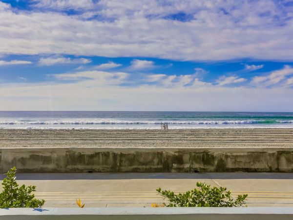 Mission Beach Contemporary Beachfront Condo Ocean Views