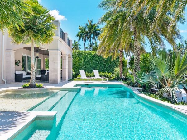 Waterfront Fort Lauderdale Vacation Estate Sleeps 12 Guests