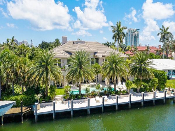 Waterfront Fort Lauderdale Vacation Estate Sleeps 12 Guests
