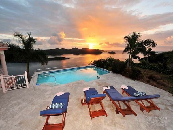 St. John Home 955529