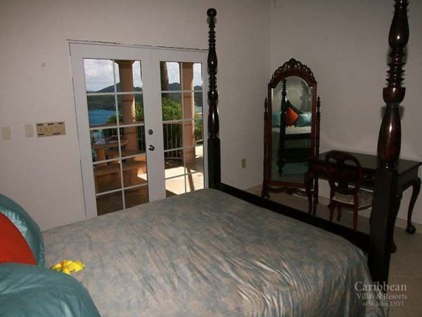 St. John Home 955529