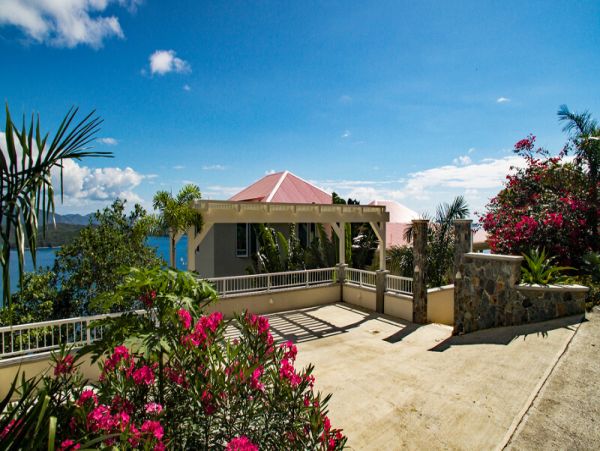 St. John Home 955531