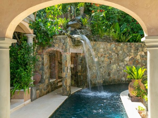 St. John Home 955541