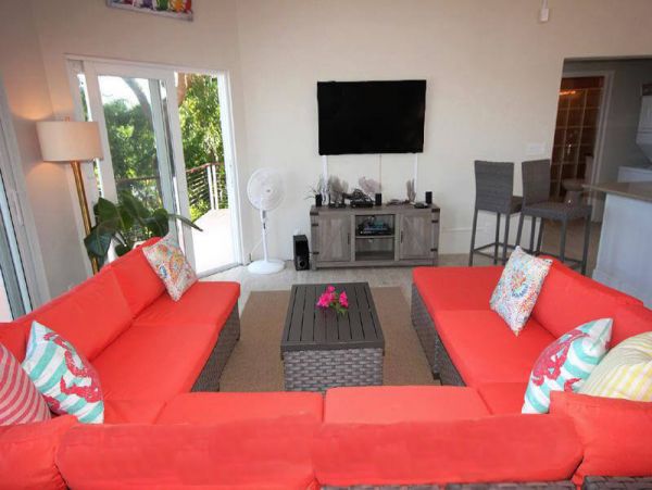 St. John Home 955551