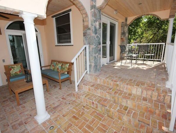 St. John Home 955558