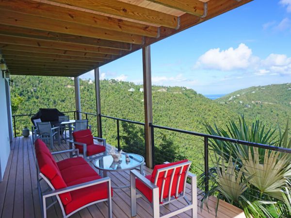 Four Bedroom Luxurious Getaway with Stunning Views