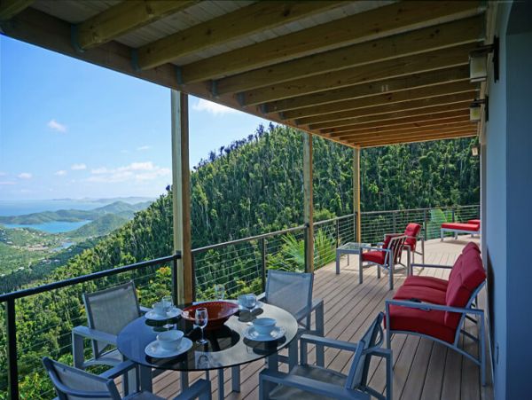 Four Bedroom Luxurious Getaway with Stunning Views