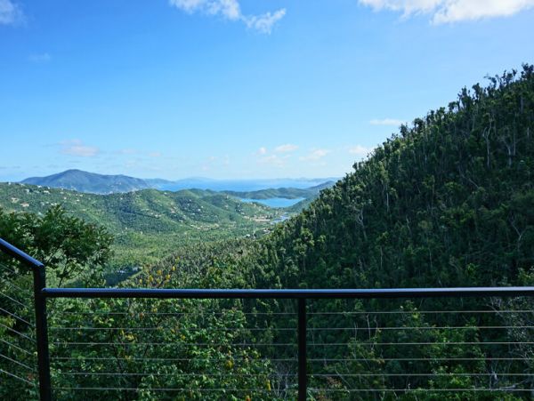 Four Bedroom Luxurious Getaway with Stunning Views