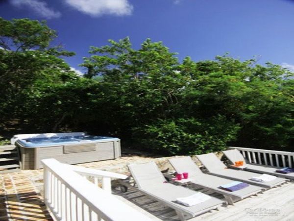 Beautiful 3 Bedroom Villa with incredible ocean views