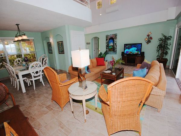 St. John Home 955568
