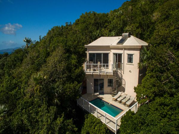 St. John Home 955580