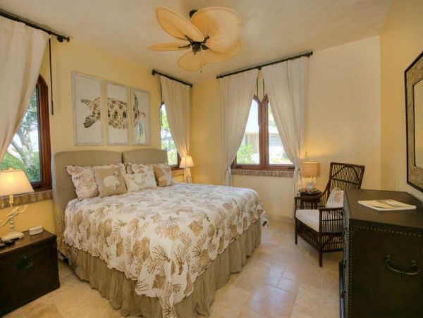 St. John Condo 955587