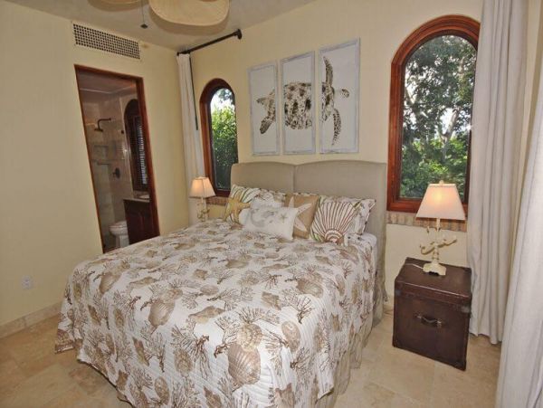 St. John Condo 955587