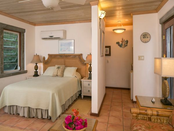 St. John Home 955590