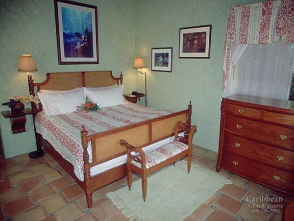 St. John Home 955594
