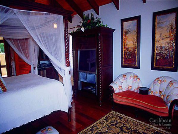 St. John Home 955598
