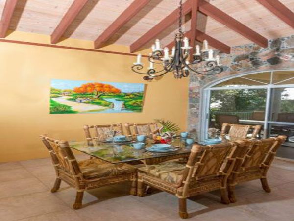 St. John Home 955600