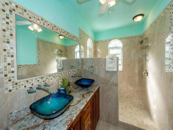 St. John Home 955600