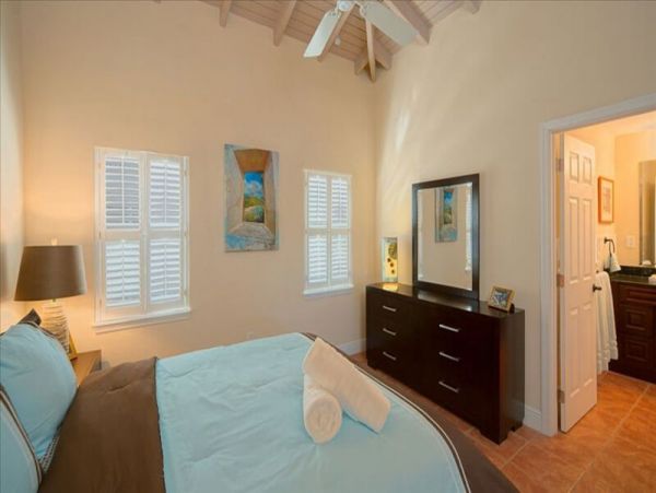 St. John Home 955603