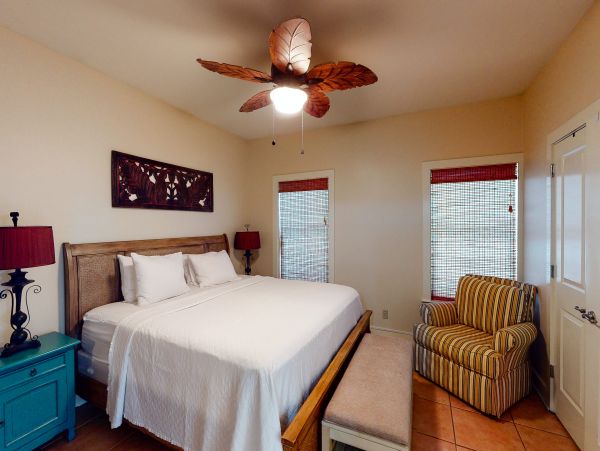 Beautiful Vacation Home with Shared Pool Short Walk to Beach