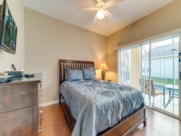 Four Bedroom Family Home with Caged Pool in Davenport