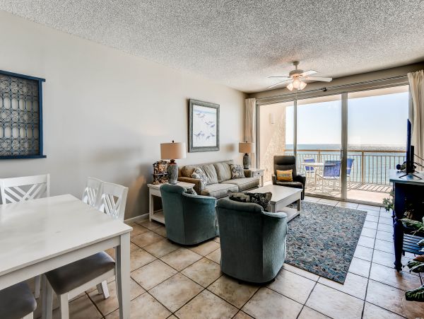 Spacious Condo with Full Ocean Views