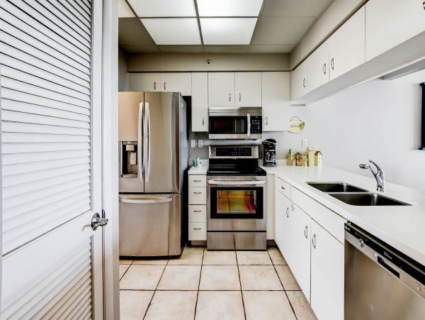 Spacious Condo with Full Ocean Views